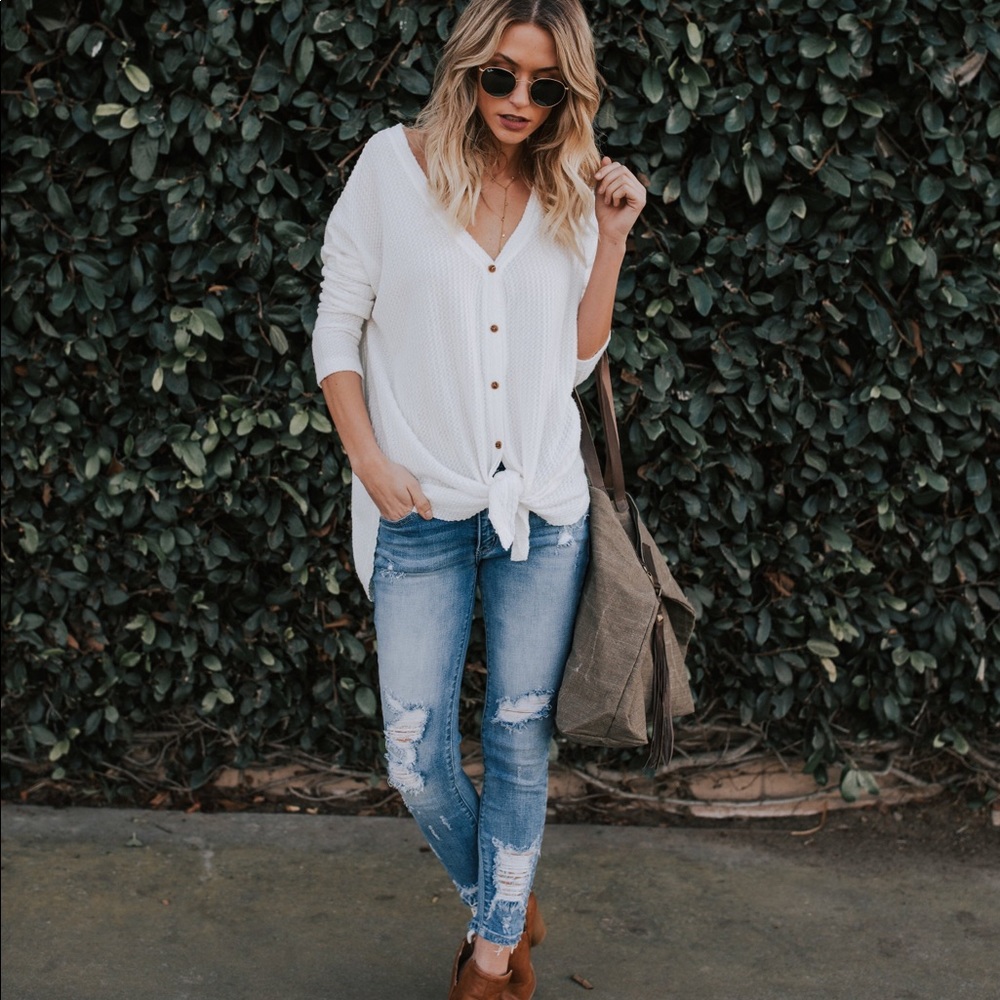 Eve Button Down Thermal - Ivory - Picture 2 of 5